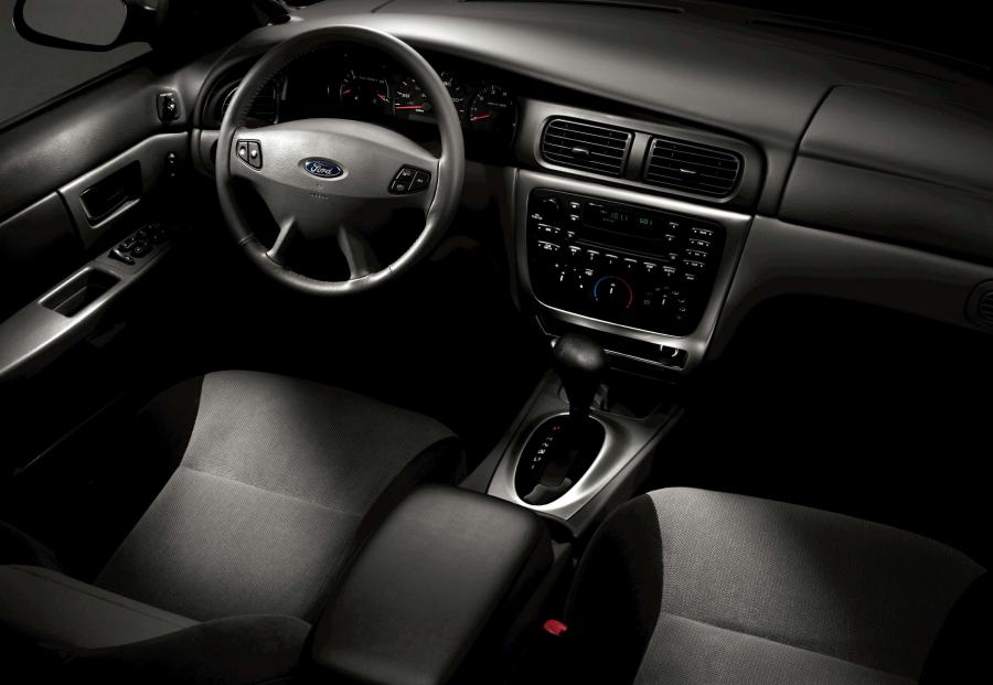  Ford Taurus 2000 года  (фото 48 из 92)